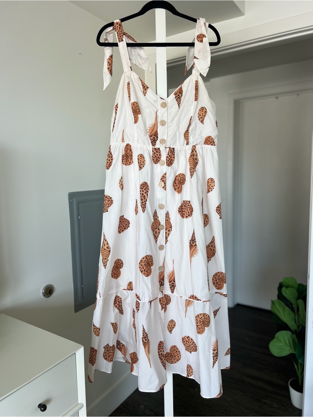 Farm Rio Leopard Shell Midi Dress - Picture 2 of 14